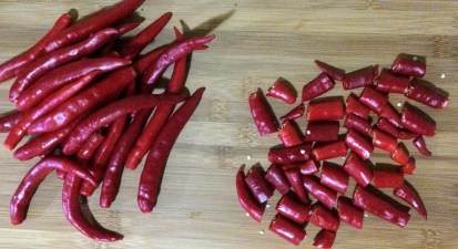 chop chillies